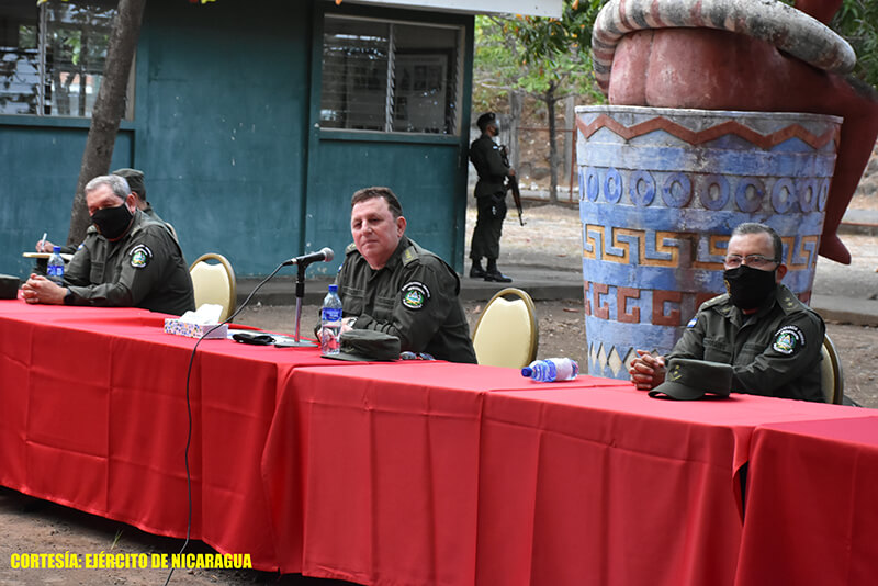 ejercito-nicaragua-reunion-productores
